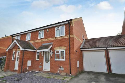 3 bedroom semi-detached house to rent, Monkston, Milton Keynes MK10