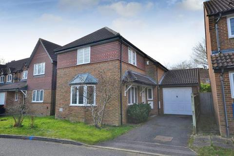 3 bedroom detached house to rent, Shenley Brook End, Milton Keynes MK5