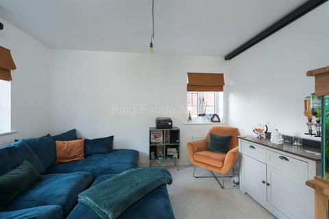 4 Cartmel Close, Towcester, NN12 6UA