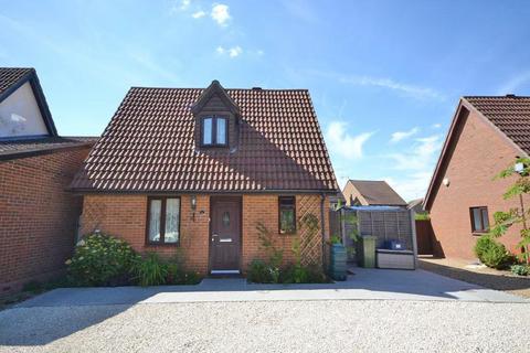 6 Caesars Close, Bancroft, Milton Keynes, MK13 0QD