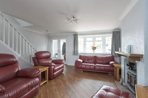 40 Hunter Drive, Bletchley, Milton Keynes, MK2 3LR