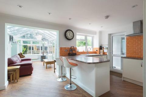 40 Hunter Drive, Bletchley, Milton Keynes, MK2 3LR