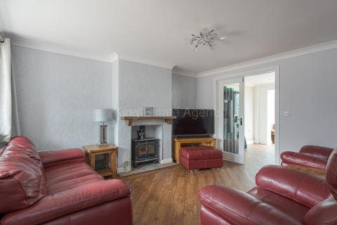 40 Hunter Drive, Bletchley, Milton Keynes, MK2 3LR