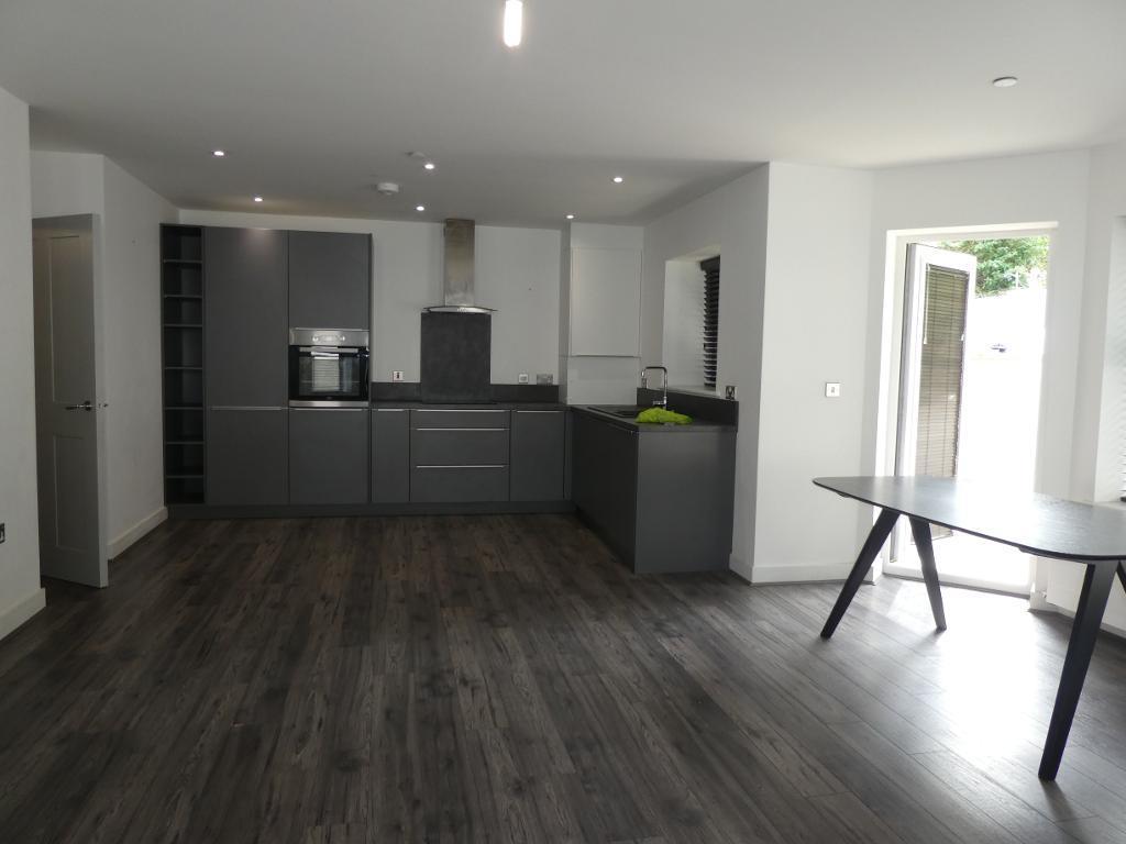 Victoria Park, Colwyn Bay, Conwy, LL29 7AJ 2 bed apartment £995 pcm