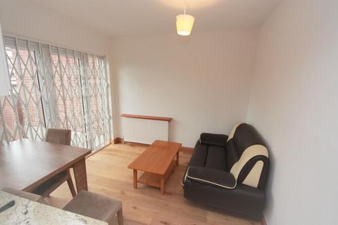 House share to rent, Templemead Close, East Acton, London, W3 7NH