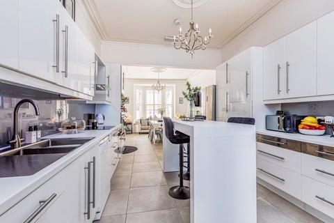 5 bedroom villa for sale, Cavendish Road, Southsea