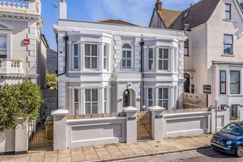 5 bedroom detached house for sale, Cavendish Road, Southsea