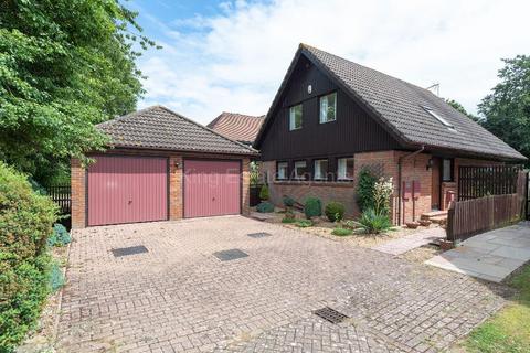 5 Angstrom Close, Shenley Lodge, Milton Keynes, MK5 7AT