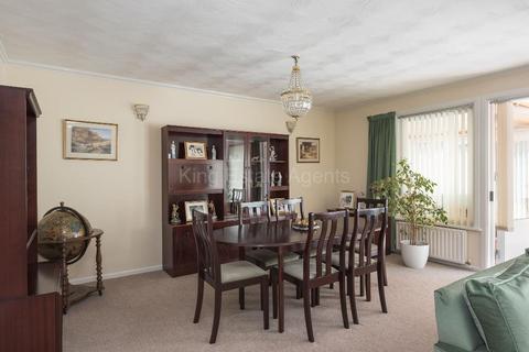 5 Angstrom Close, Shenley Lodge, Milton Keynes, MK5 7AT