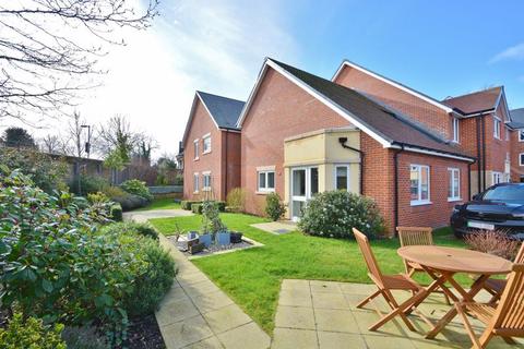 1 bedroom retirement property for sale, Greyhound Lane, Thame