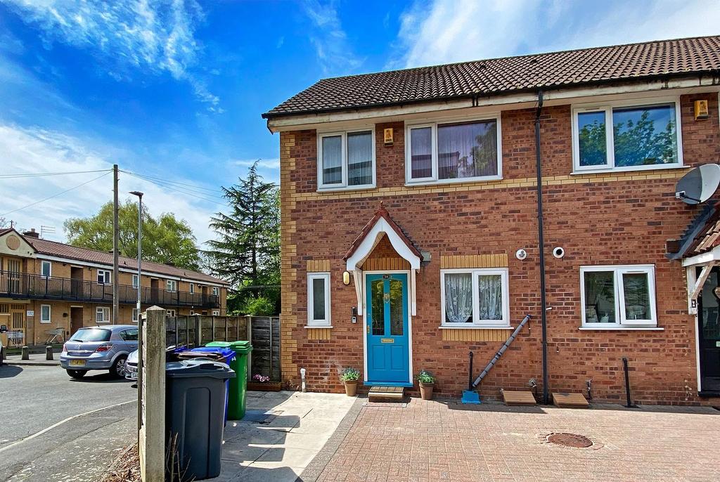 Arden Lodge Road, Manchester 3 bed end of terrace house for sale £240,000