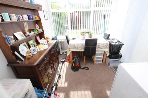 12 Leafield Drive, Bradford, BD2 3RX