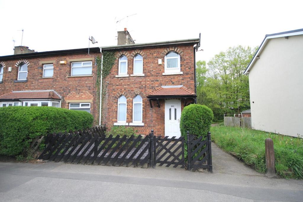 Midland Terrace, Canal Road, Bradford 2 bed end of terrace house £110,000