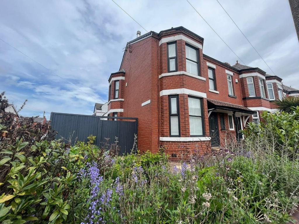 Cholmondeley Road, Salford 3 bed house £1,475 pcm (£340 pw)