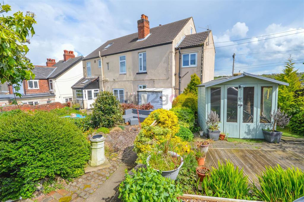 Ashley Lane, Killamarsh, Sheffield, S21 2 bed end of terrace house for