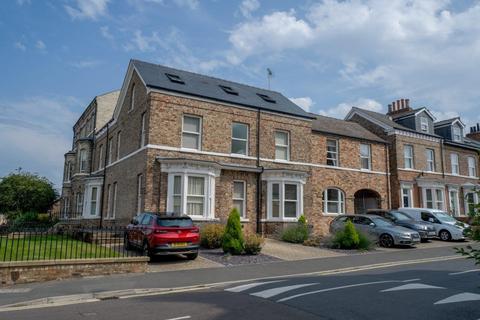 2 bedroom flat for sale - Bluebridge Court, Fishergate