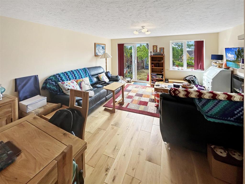 Shearwater Drive, Torquay 3 bed house £325,000