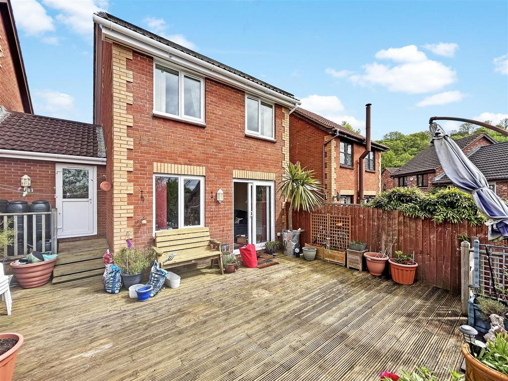 Shearwater Drive, Torquay 3 bed house £325,000