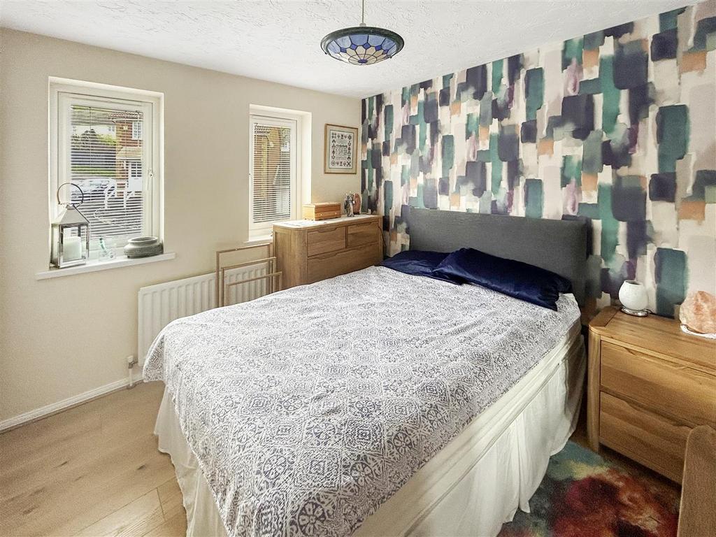 Shearwater Drive, Torquay 3 bed house £325,000