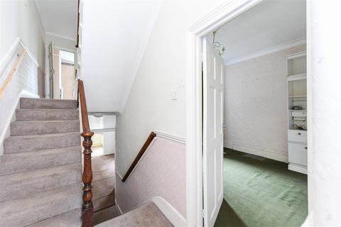 31 Stainforth Road, London, E17 9RB