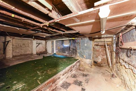 31 Stainforth Road, London, E17 9RB
