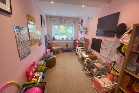 35 Cherry Blossom Close, Northampton, NN3 9DN