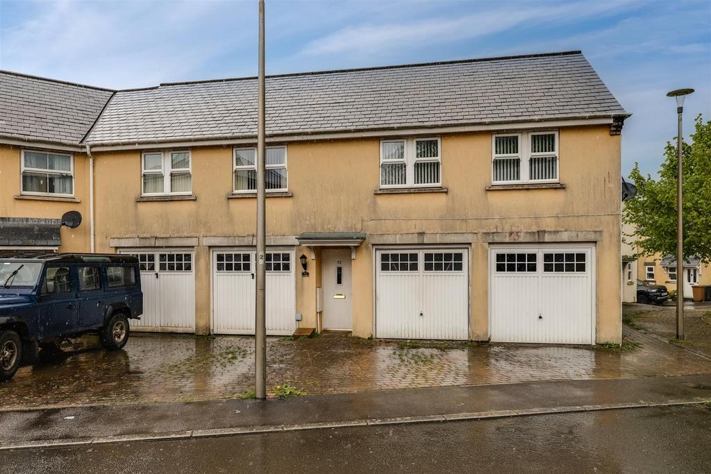 Ramsey Gardens, Manadon Park, Plymouth 2 bed coach house for sale £