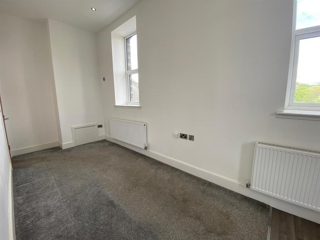 Church Vale Apartments, Rochdale Road 1 bed apartment £575 pcm (£133 pw)