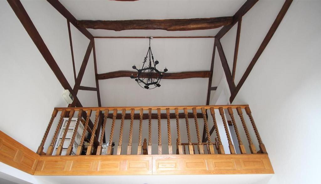 Mezzanine Landing