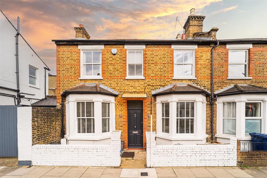 Coningsby Road, Ealing, W5 2 bed cottage for sale £675,000