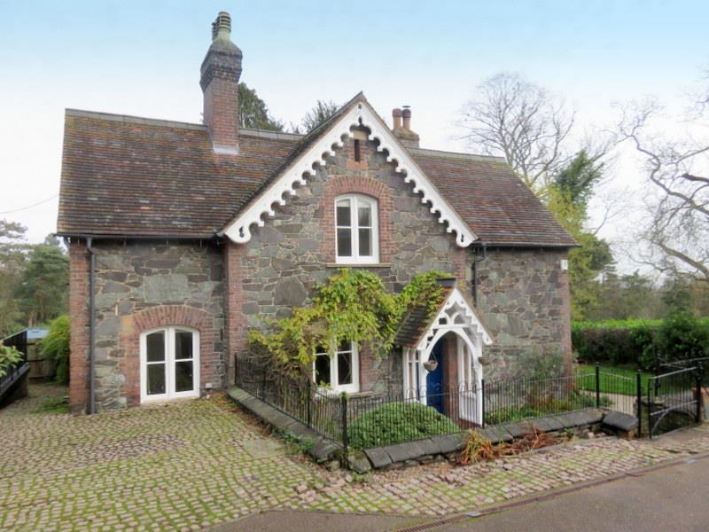 Brand Hill, Woodhouse Eaves 4 bed detached house to rent £1,500 pcm