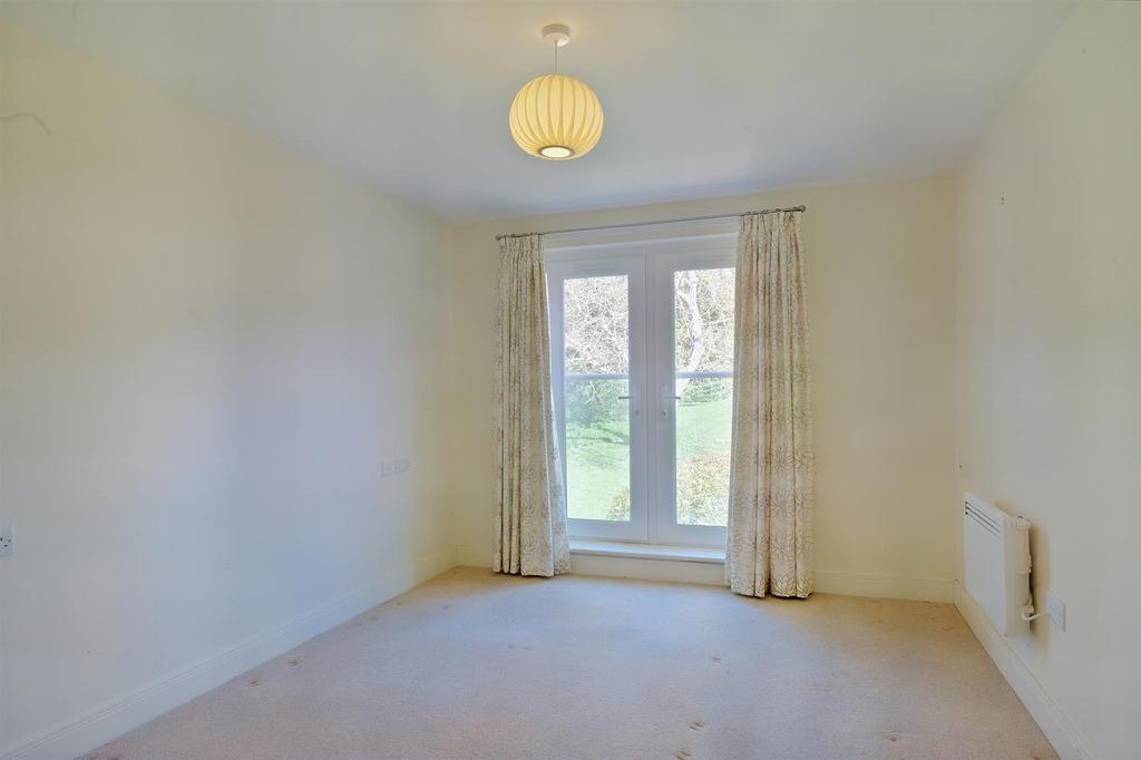 8547372-interior11-800.JPG