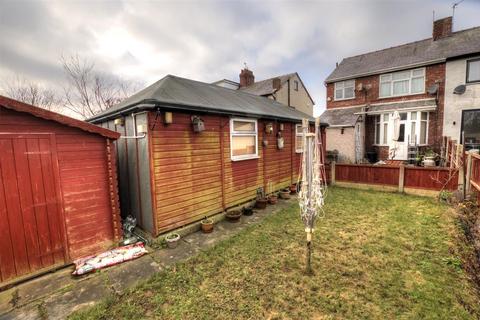 3 bedroom semi-detached house for sale - Dorbett Drive, Liverpool L23