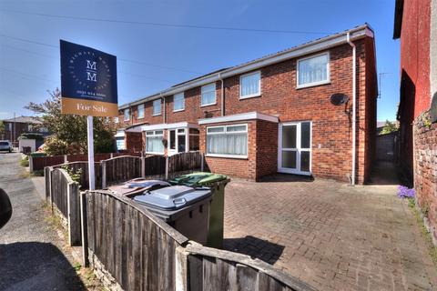 3 bedroom end of terrace house for sale - Fairholme Mews, Liverpool L23