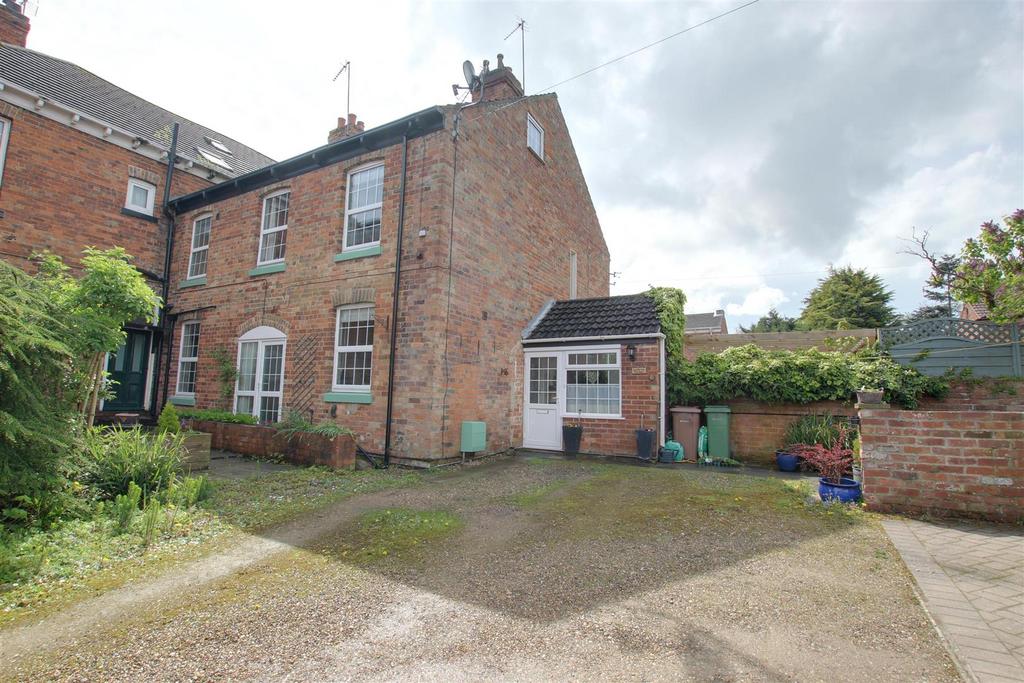 Atwick Road, Hornsea 3 bed house £182,500