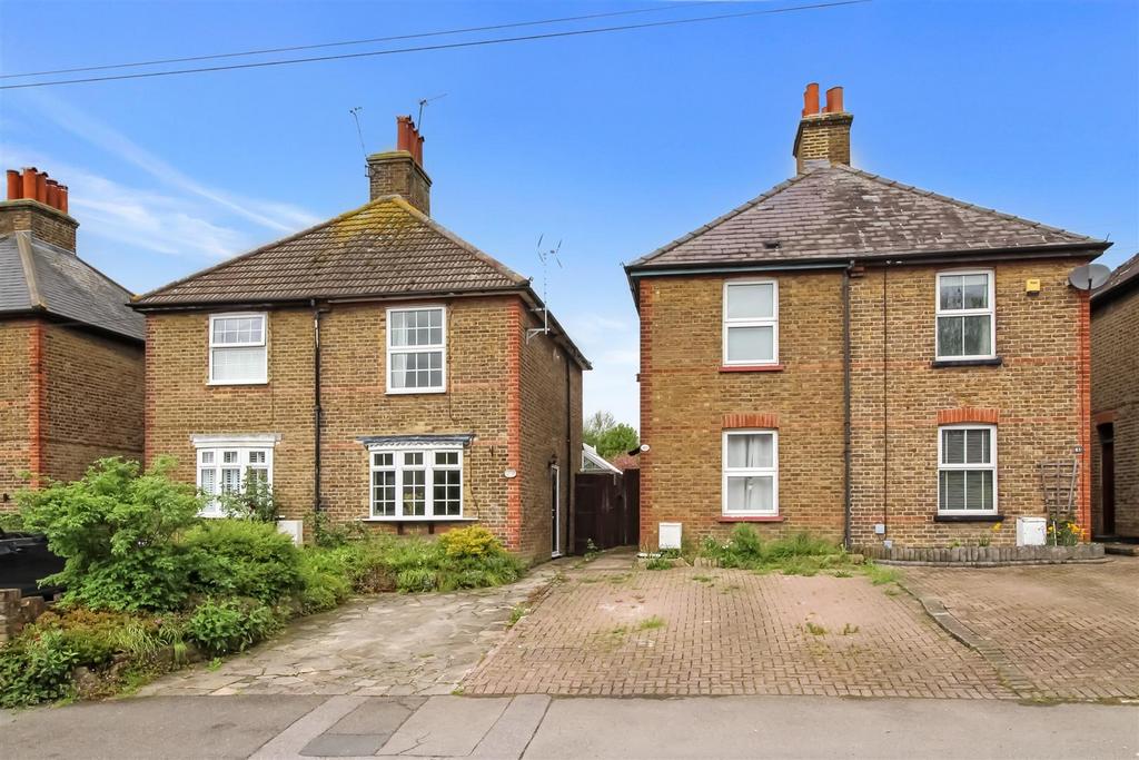 Kingston Road, Ewell Village 2 bed semidetached house for sale £480,000