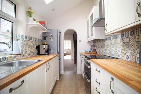 79 Kingston Road, Epsom, KT17 2ER