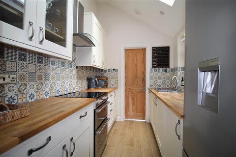 79 Kingston Road, Epsom, KT17 2ER