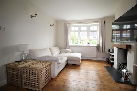 79 Kingston Road, Epsom, KT17 2ER