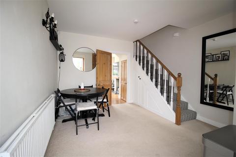 79 Kingston Road, Epsom, KT17 2ER