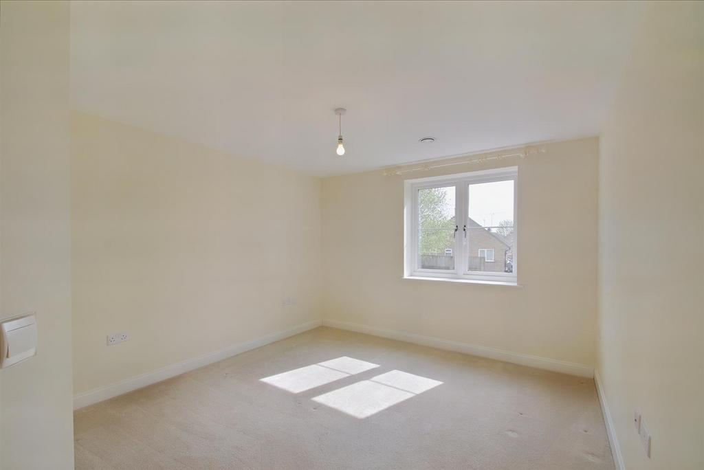 8550962-interior16-800.JPG