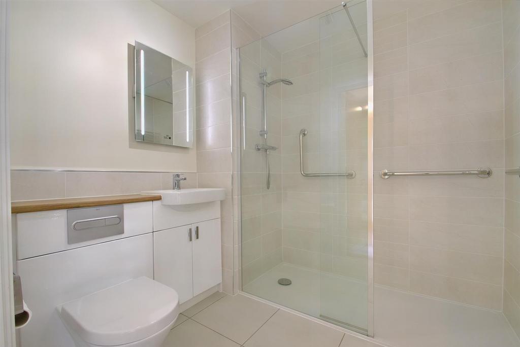 8550962-interior18-800.JPG
