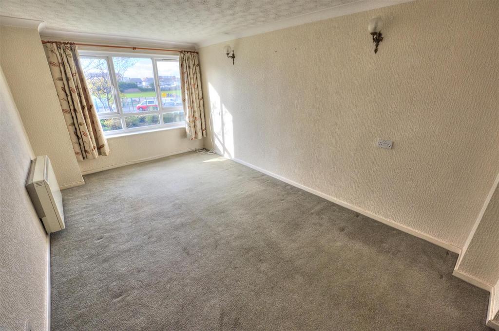 Nicholas Road, Liverpool L23 1 bed flat £85,000