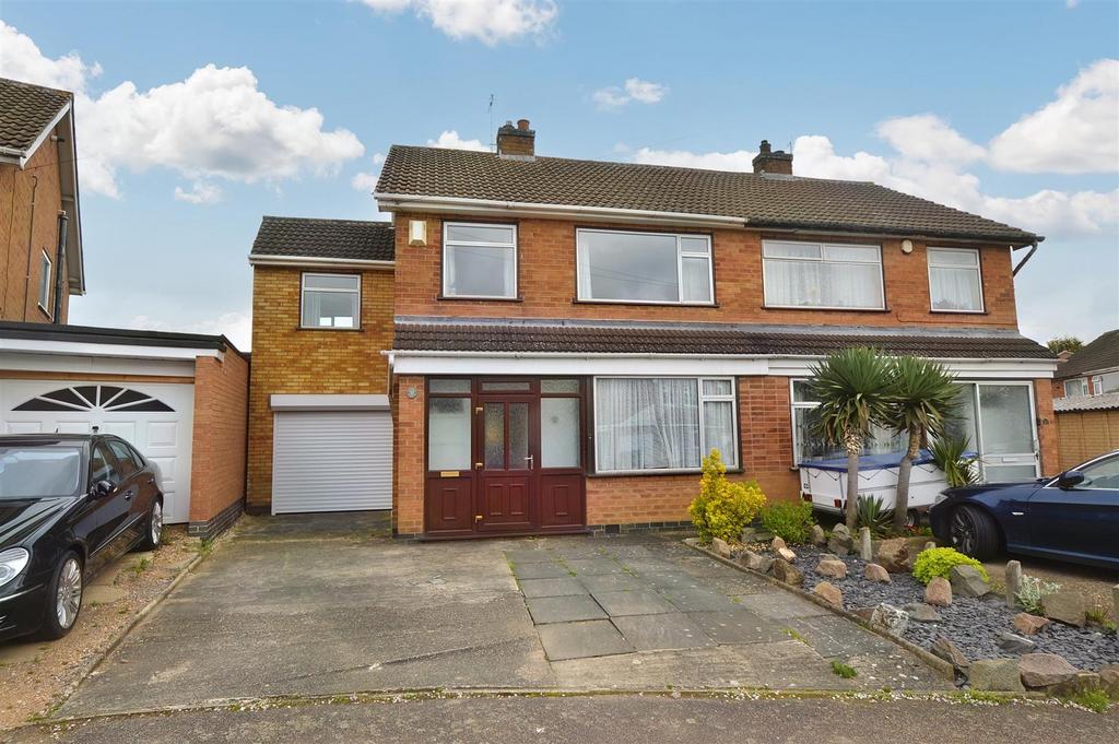 Larch Grove, Leicester 4 bed semidetached house for sale £275,000