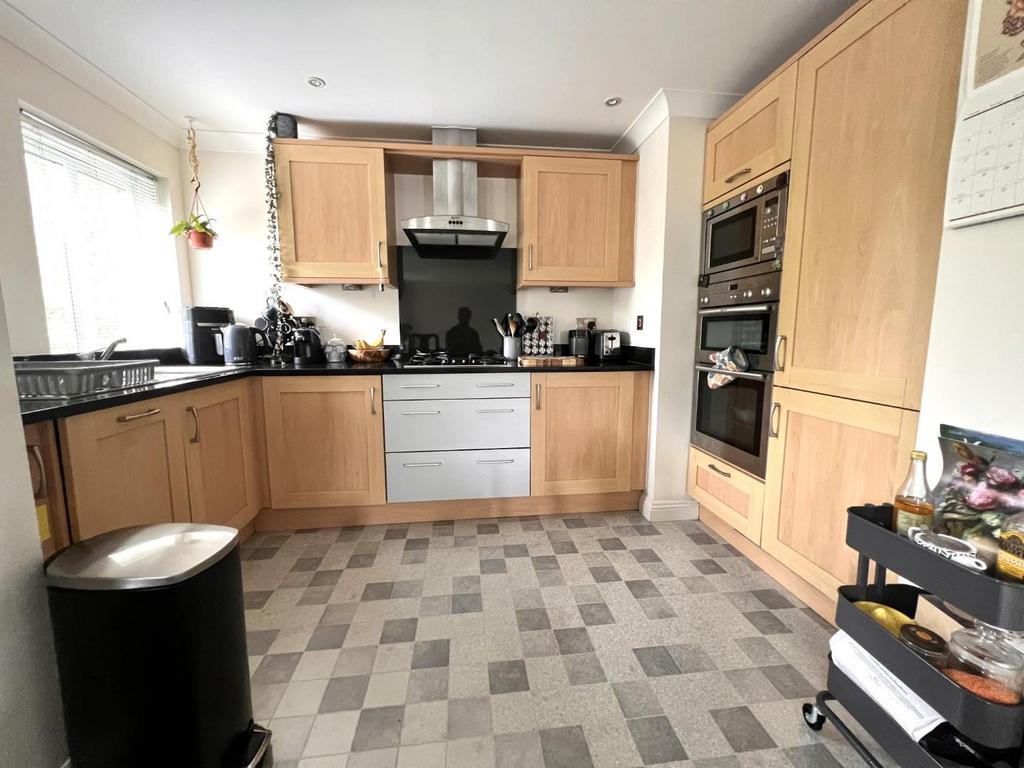 Pilton Quayside, Barnstaple 2 bed apartment £875 pcm (£202 pw)