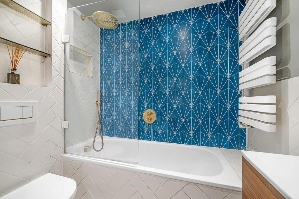 Bathroom main.jpg