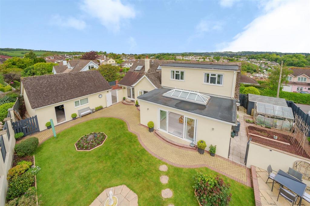 Nut Bush Lane, Torquay 4 bed detached house for sale £650,000