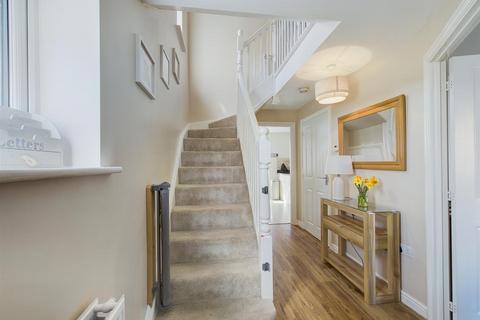 7 Bro Eithin, Cefneithin, Llanelli, SA14 7AZ