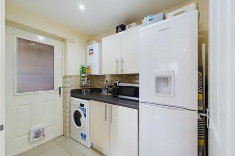 7 Bro Eithin, Cefneithin, Llanelli, SA14 7AZ