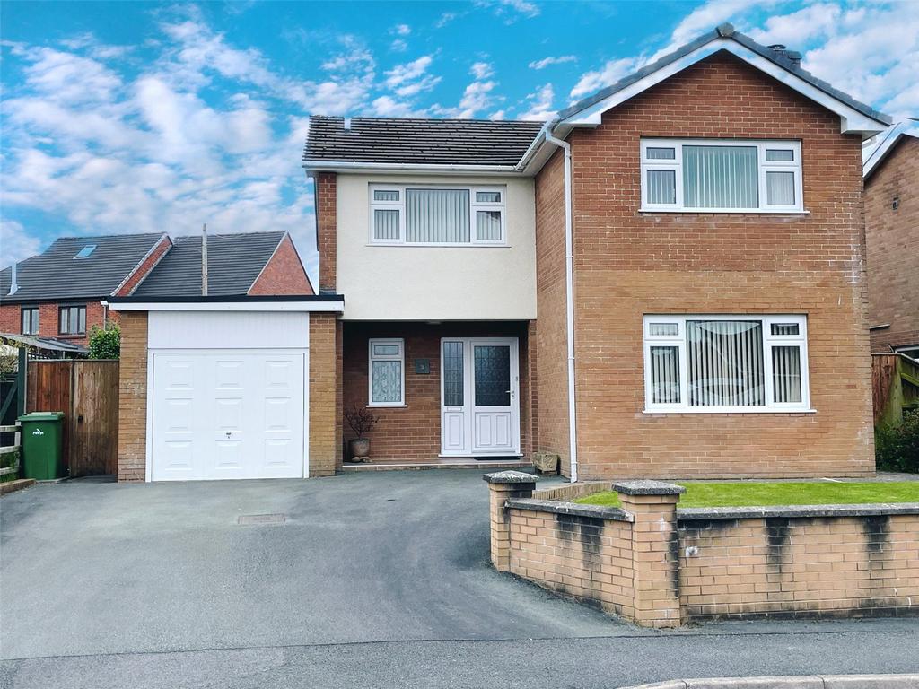 Y Gilfach Uchaf, Gorn Road, Llanidloes, Powys, SY18 4 bed detached